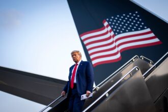 Donald Trump Announces Plan to Fire Thousands of White House Staff