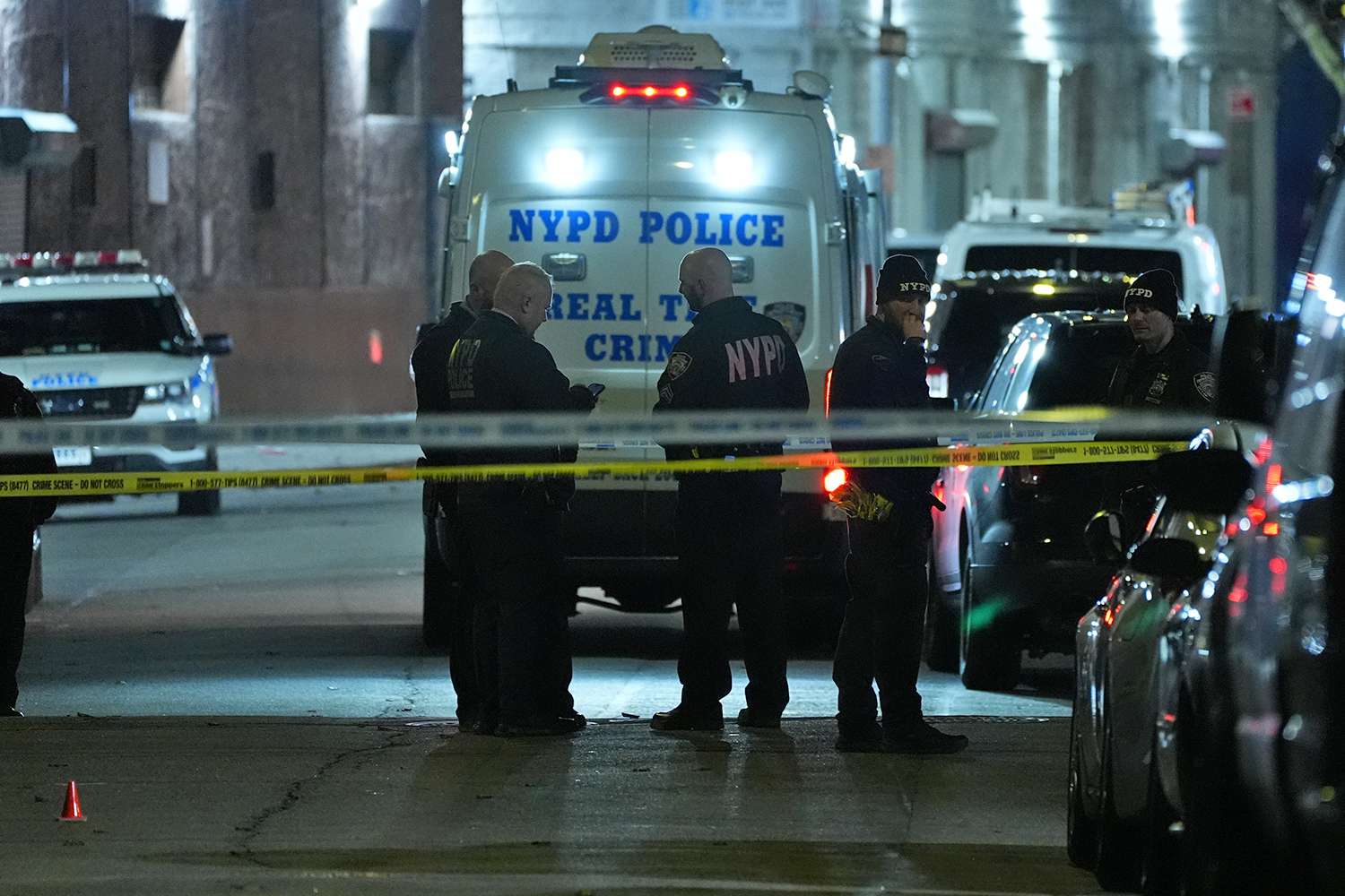 10 People Injured in Shooting Outside NYC Nightclub on New Year’s Day 2 10 People Injured in Shooting Outside NYC Nightclub on New Year’s Day