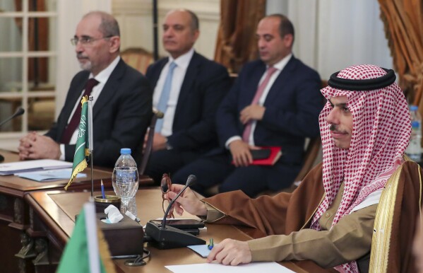 Arab Nations Reject Trump’s Proposal to Relocate Gazans to Neighboring States 2 Arab Nations Reject Trump’s Proposal to Relocate Gazans to Neighboring States