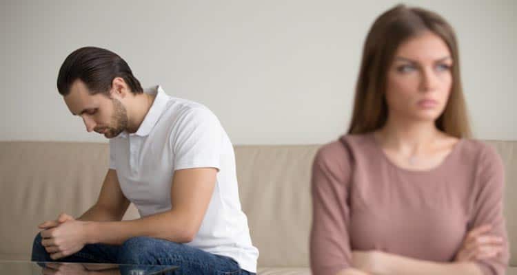 Boyfriend Questions Relationship After Girlfriend Demands to Move In Just 2 Weeks Into Dating