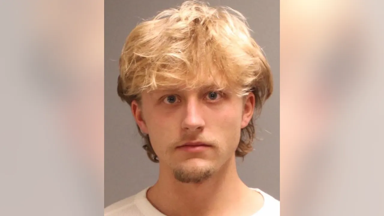 Temple University Student Arrested for Allegedly Pretending to Be ICE Agent on Campus