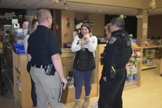 Thieves Steal Expensive Bulldogs From A Colorado Pet Store After Faking A Seizure: Video