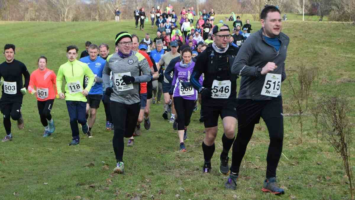 Female prankster pretending to be marshal sends Glasgow runners on 2.5km detour during race