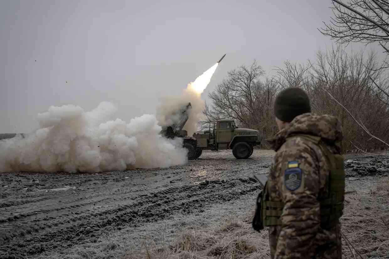 Russia Prepares for Major Spring Offensive Amid Peace Talks