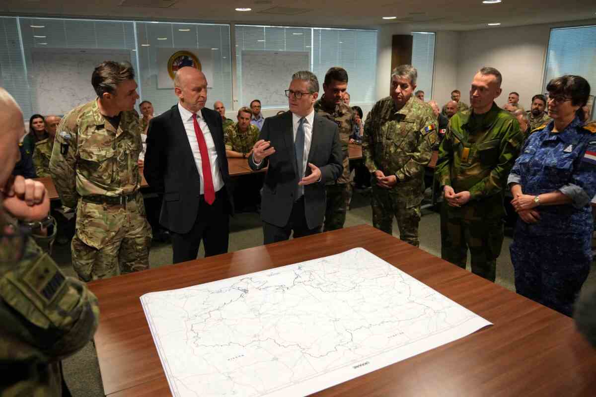 Military leaders discuss Ukraine peacekeeping force as partial ceasefire plans are worked out