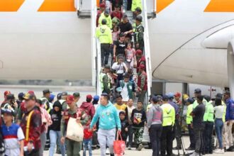 Trump Administration Seeks Supreme Court Approval for Venezuelan Migrant Deportations