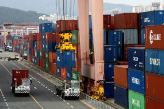 Tariffs Looming, South Korea Bets on Shipbuilding to Win US Trade Battle