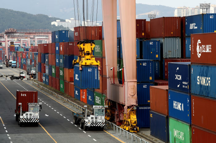Tariffs Looming, South Korea Bets on Shipbuilding to Win US Trade Battle