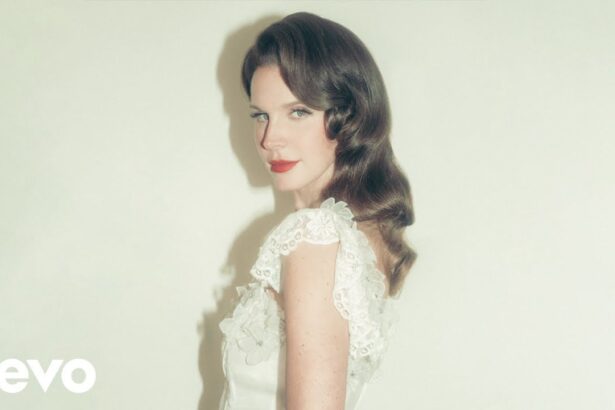 Lana Del Rey Shares New Song “Bluebird” Lyrics, and mp3 download
