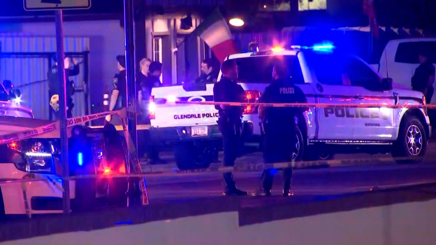 Deadly Night in Glendale: 3 Killed, 5 Hurt in Steakhouse Shooting 2 Deadly Night in Glendale: 3 Killed, 5 Hurt in Steakhouse Shooting