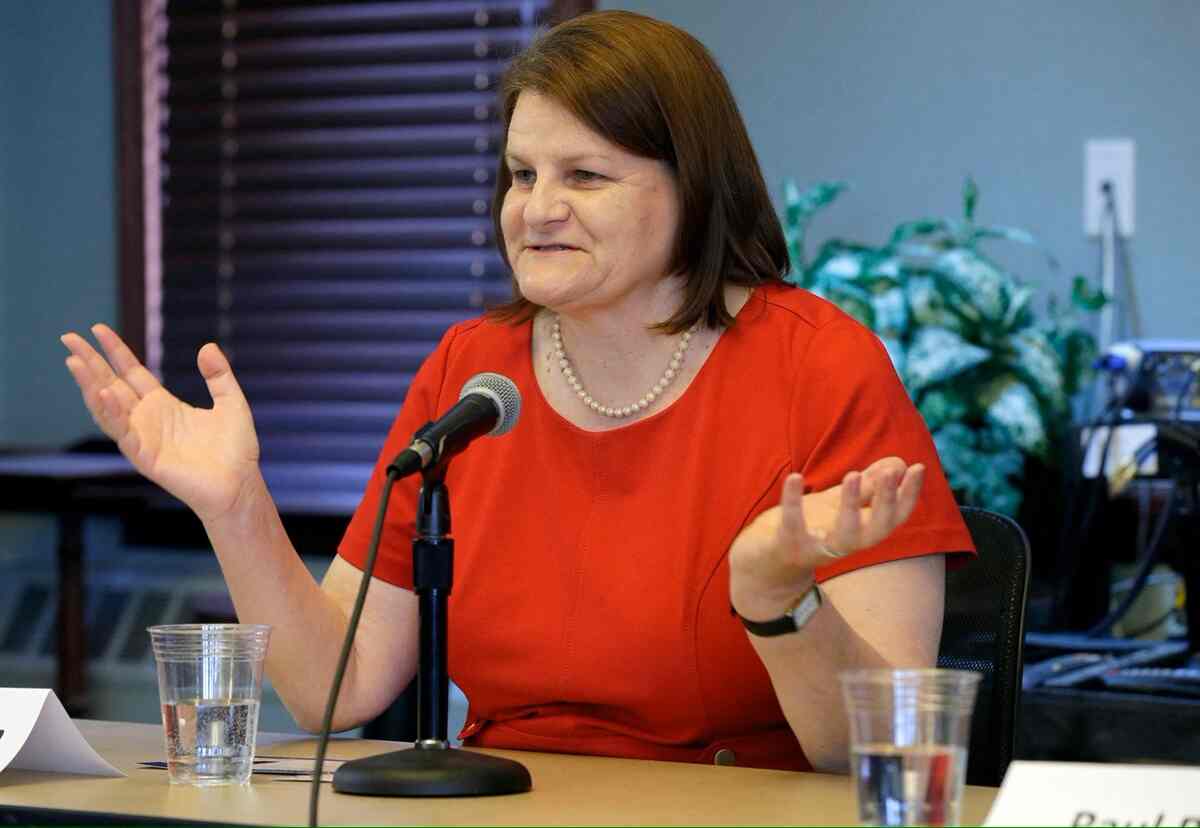 Over 130 retired judges urge federal court to drop charges against Wisconsin judge Hannah Dugan