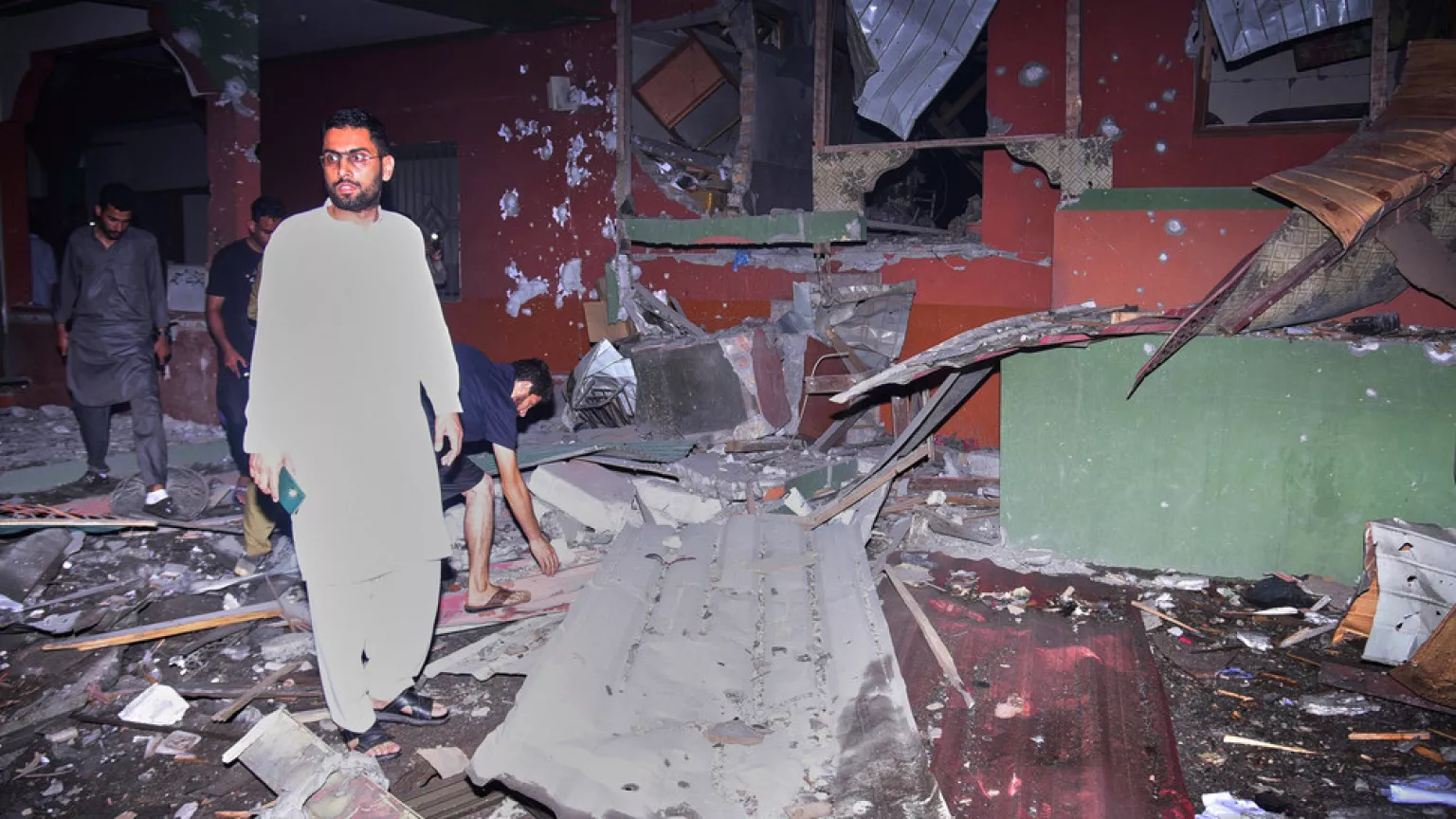 India’s Missile Strikes Kill Child in Pakistan Amid Growing Tensions
