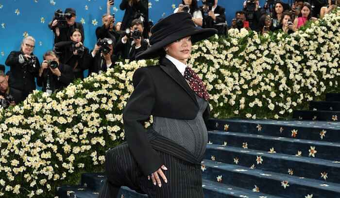 Pregnant Rihanna and A$AP Rocky Expecting 3rd Child