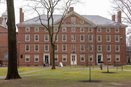 Trump Restricts Harvard Foreign Student Visas
