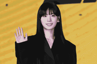 Nana standing in front of her new luxury villa at Arcadia Signature in Achiul Village, Guri-si, South Korea, KPop, latest entertainment news on Townflex.com