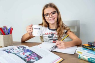 10-Year-Old Girl Scores Top 1% IQ After Dyslexia Test, Invited to Join Mensa 5 Poppy O’Malley-Flack