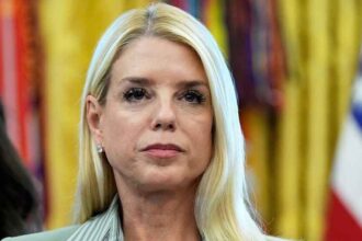Minnesota Man Arrested After Allegedly Offering $45,000 Bounty on Pam Bondi 5 pam bondi 1
