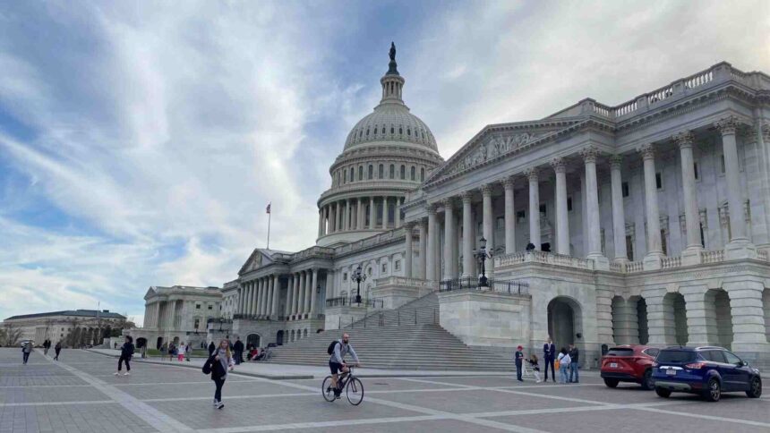 us capitol shutt 2048x1152 1