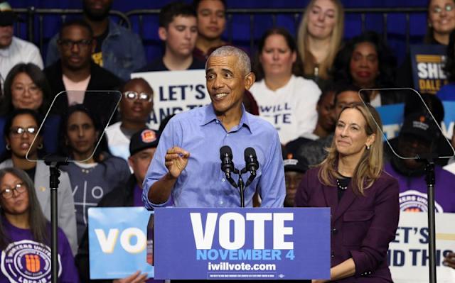 Obama tells Democrats to push back against Trump's 'lawlessness and recklessness'