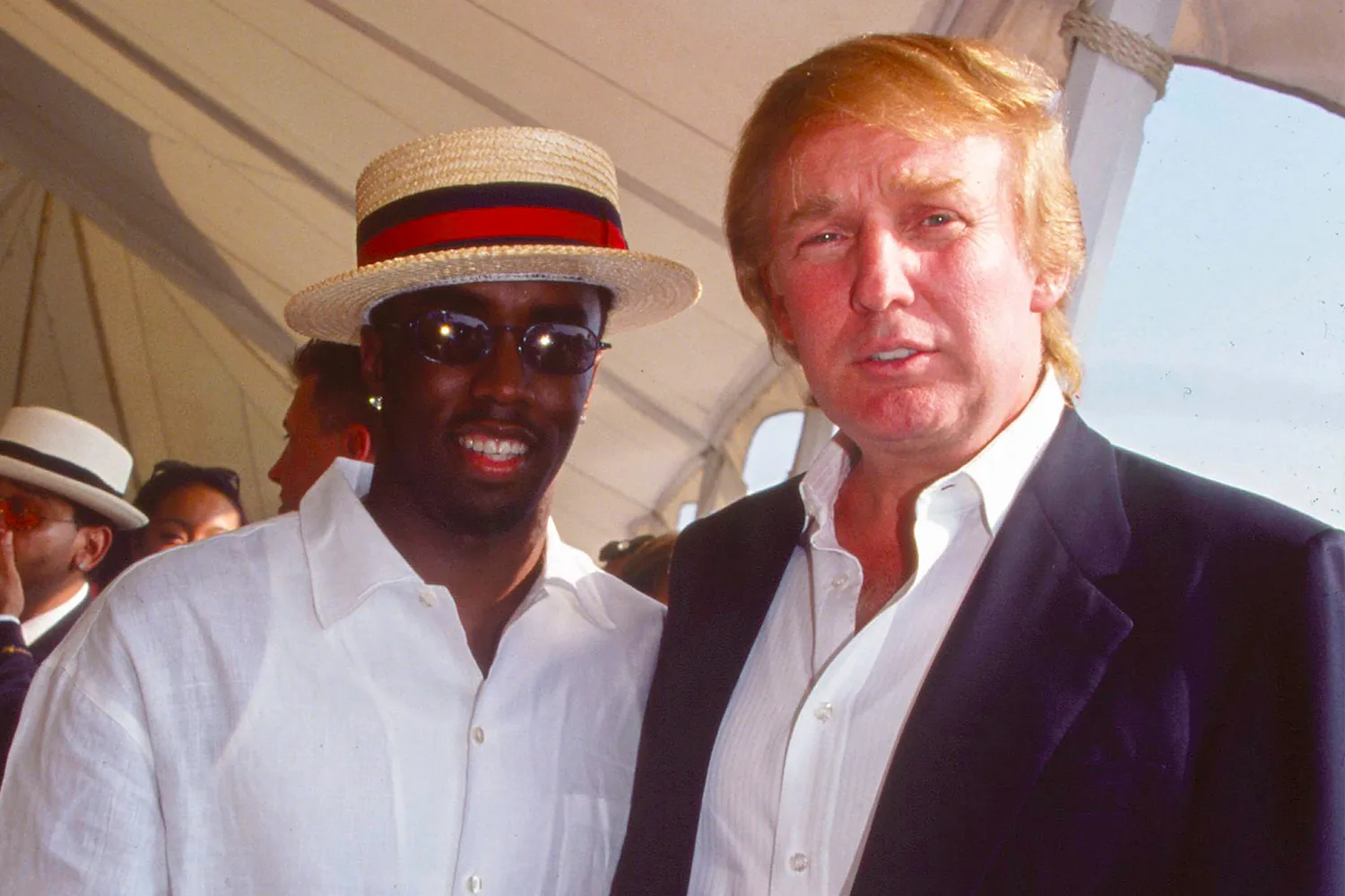 donald trump sean diddy combs 1998 010826 a10fcd174b45464dbc638eb07fca8511