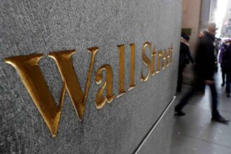 HMH Holding Targets $948M Valuation in US IPO Push