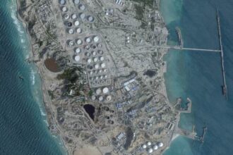 Trump threatens to strike Iran’s Kharg Island oil network if shipping in the Strait of Hormuz remains blocked 7