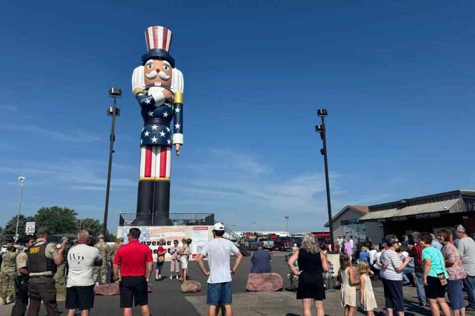 Minnesota town with more nutcrackers than people builds 65-foot world record holder 1